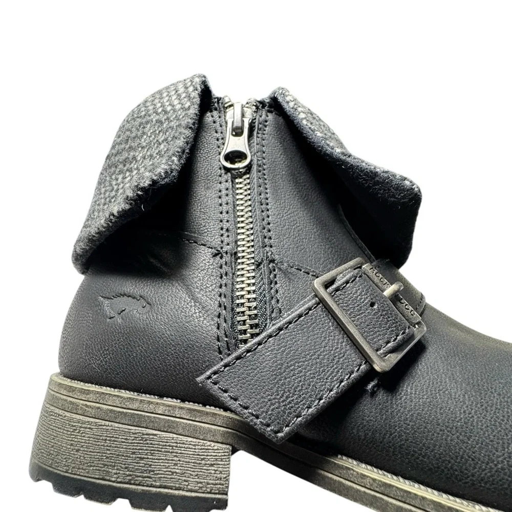 Rocket Dog Bentley Women’s Cuffed Black Faux Leather Bootie Size 7.5
